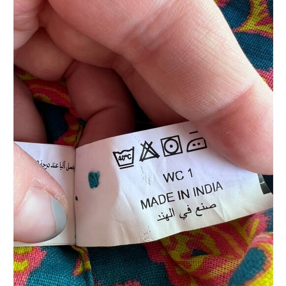 Bombay Paisley Ikat Buttoned Vest Top Cotton Linen Size XXS Boho Festival India - Picture 9 of 9